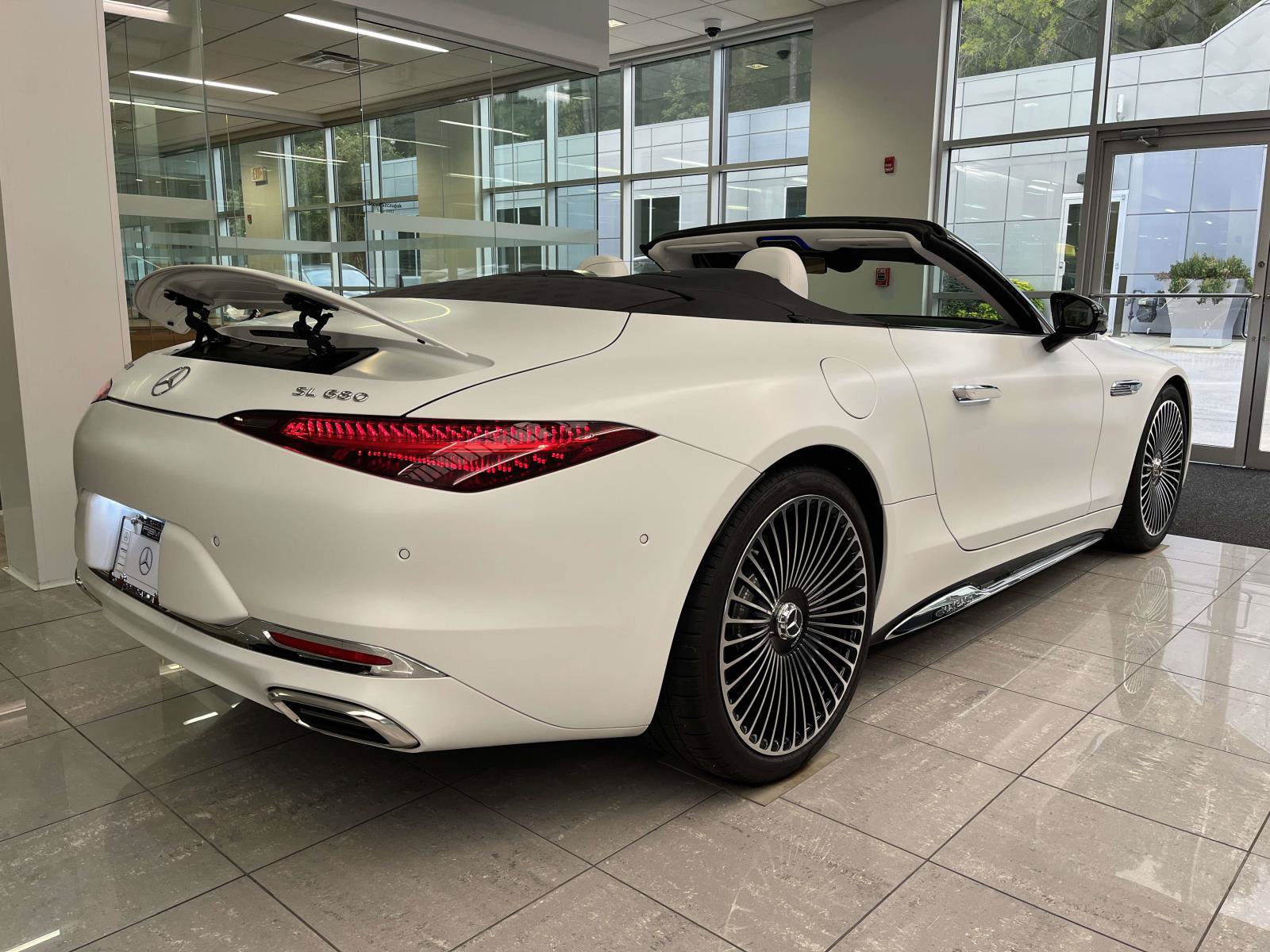 Certified 2026 Mercedes-Benz Maybach SL 680 image 12