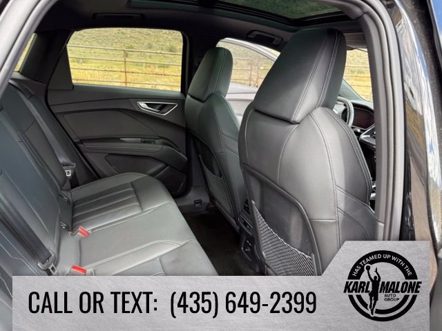 Used 2024 Audi Q4 e-tron Premium w/ Convenience Package AWD/4WD image 33