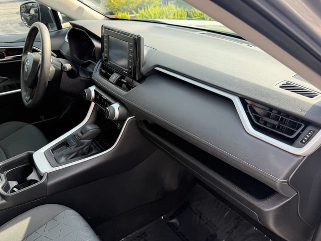 Used 2021 Toyota RAV4 XLE FWD image 19