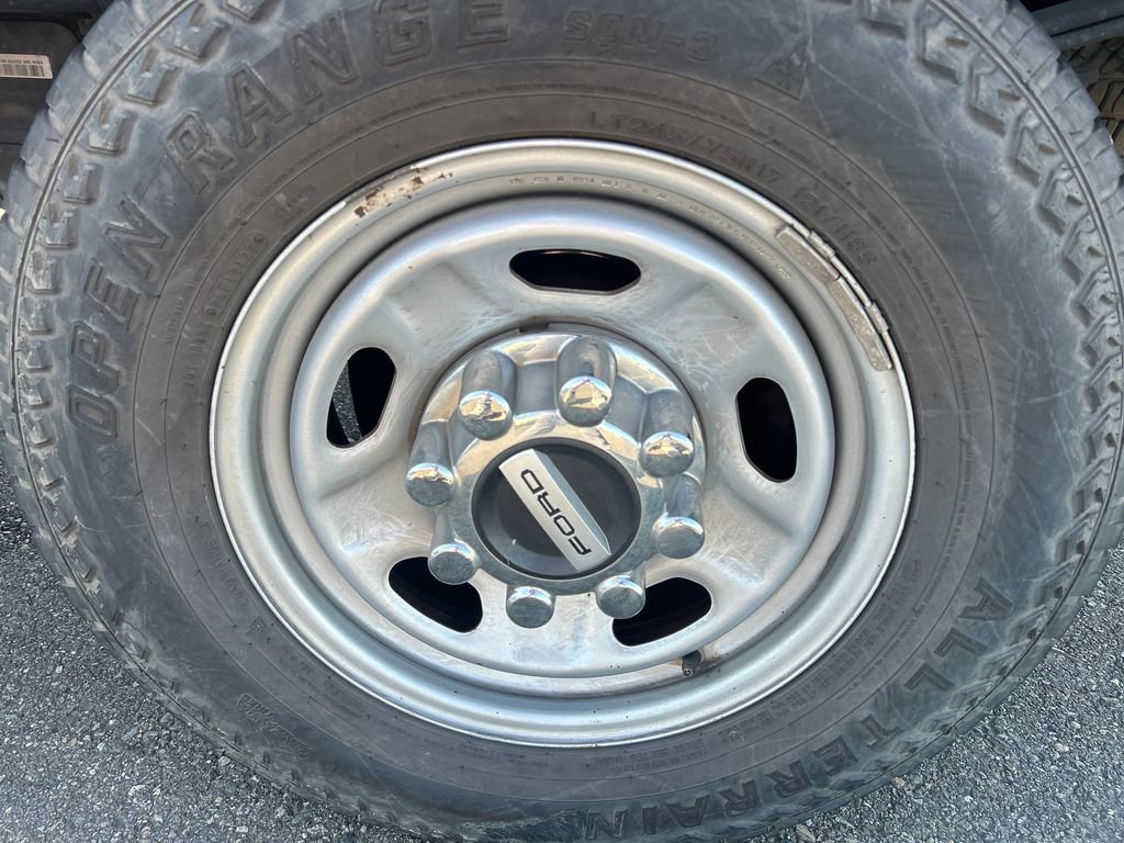 Used 2017 Ford F250 XL w/ Power Equipment Group AWD/4WD image 12