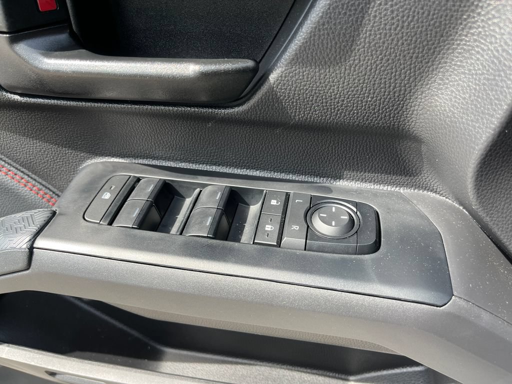 Used 2025 Toyota Tacoma TRD Pro AWD/4WD image 11