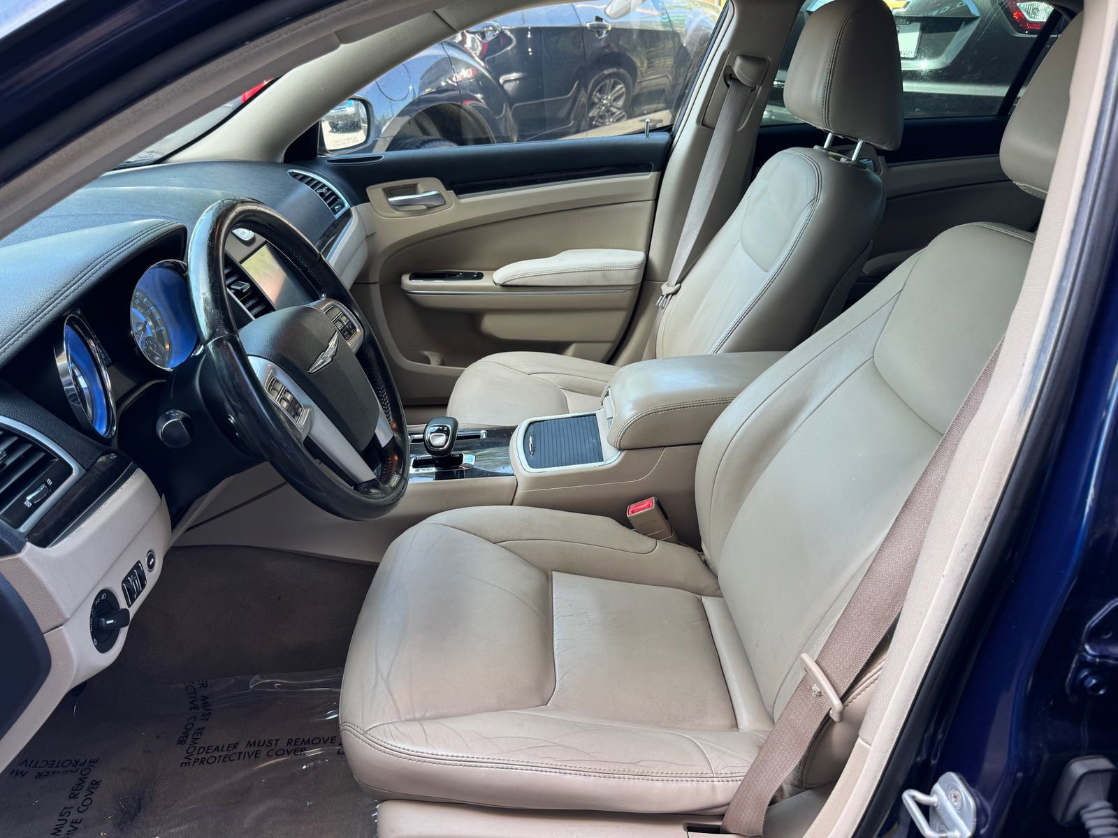 Used 2013 Chrysler 300 RWD image 9