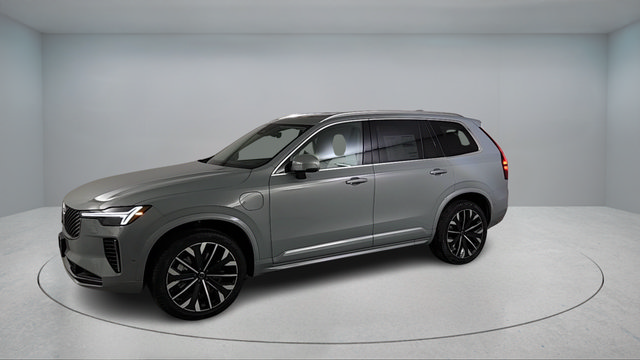 New 2026 Volvo XC90 T8 Ultra w/ Protection Package Premier AWD/4WD image 3