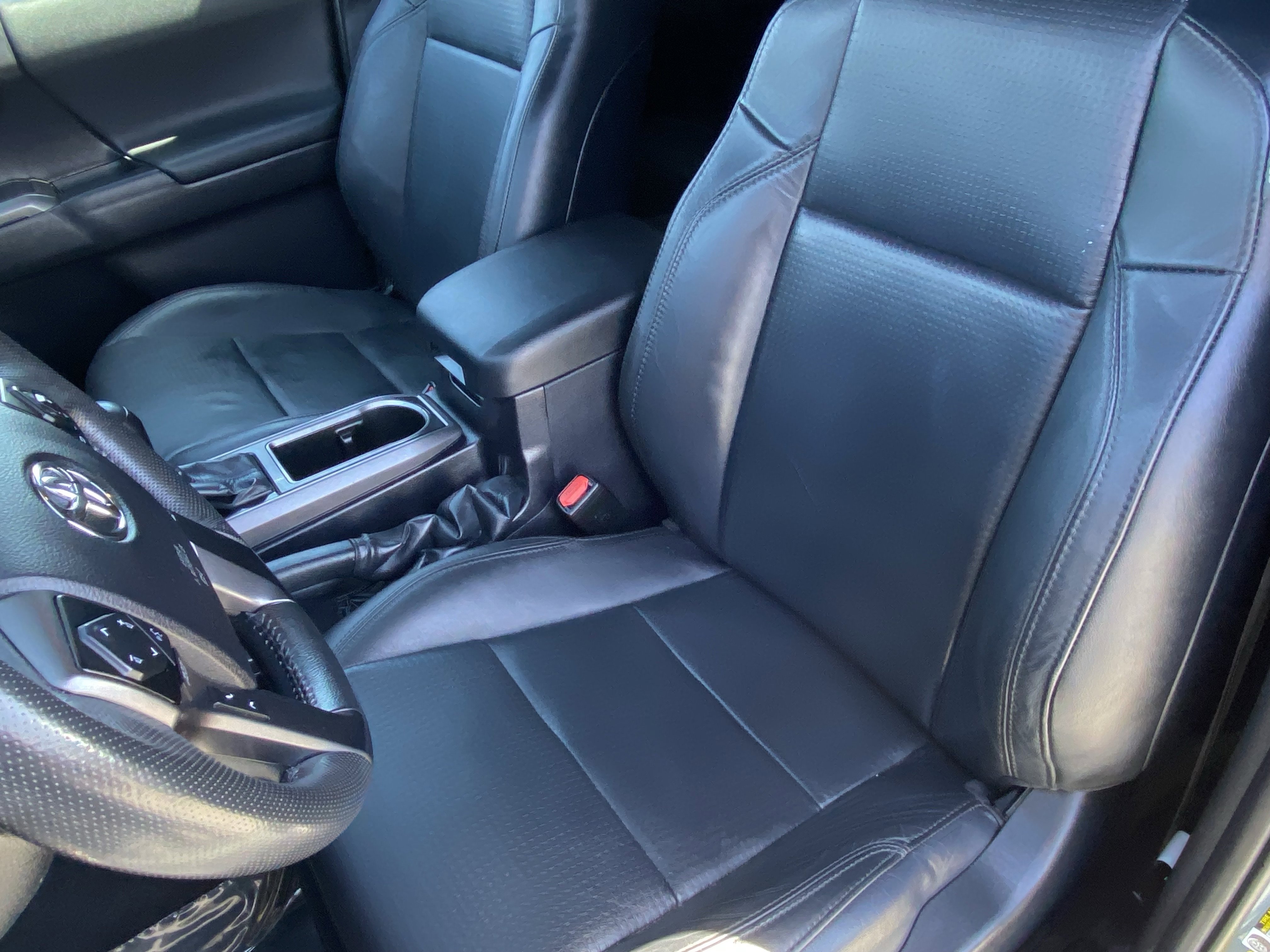 Certified 2022 Toyota Tacoma TRD Off-Road w/ TRD Premium Off Road Package AWD/4WD image 29