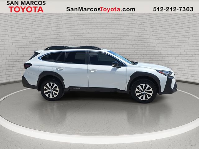 Used 2025 Subaru Outback Premium w/ Popular Package #1A image 4