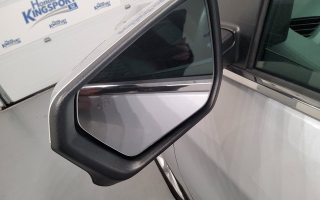 Used 2020 Chevrolet Equinox LT image 16