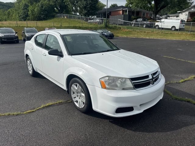 Used 2014 Dodge Avenger SE FWD image 2