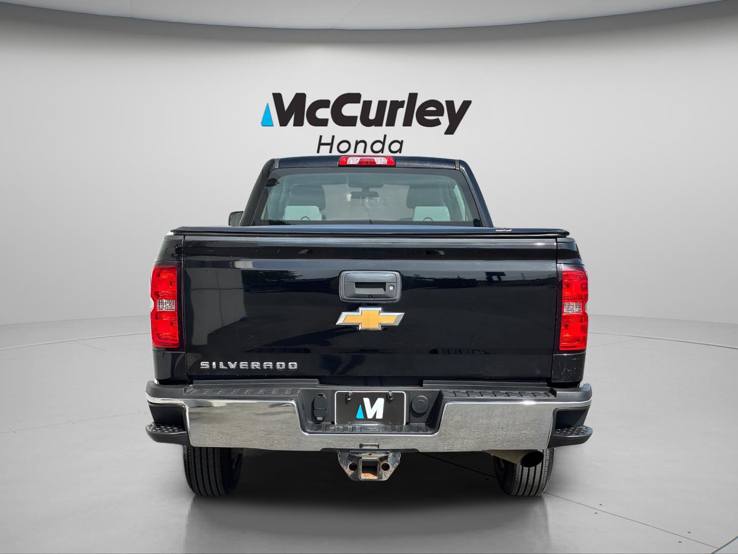 Used 2017 Chevrolet Silverado 2500 W/T AWD/4WD image 4