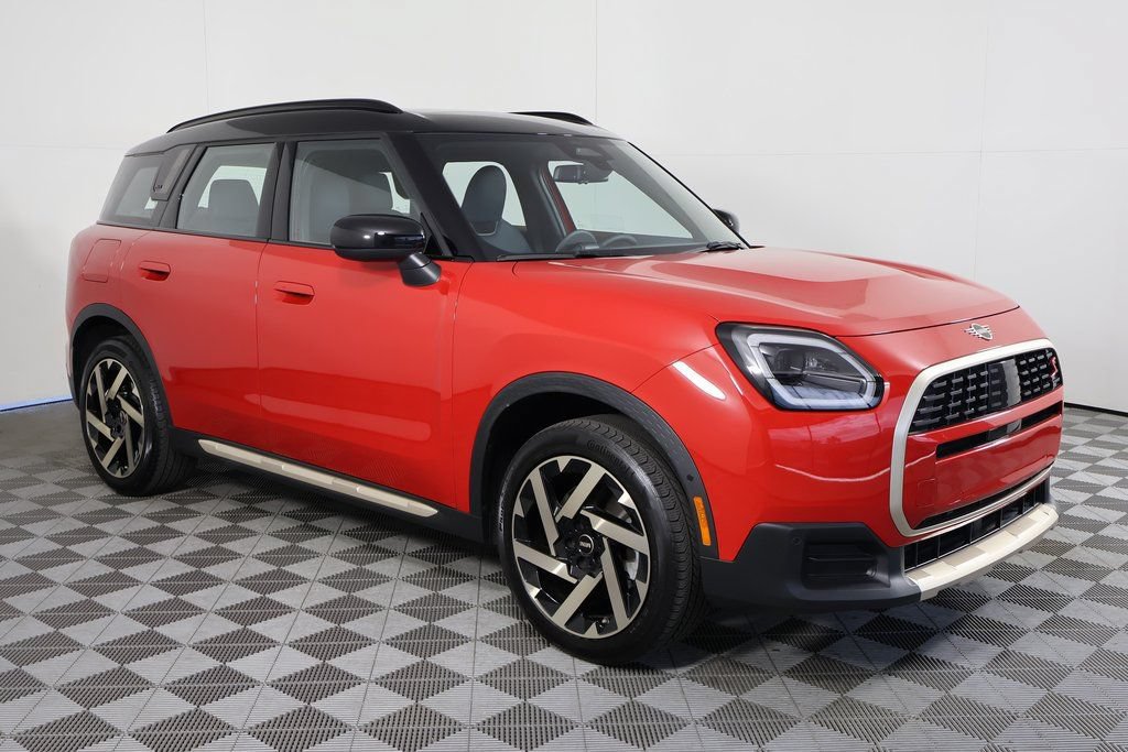Certified 2025 MINI Cooper Countryman S AWD/4WD image 3