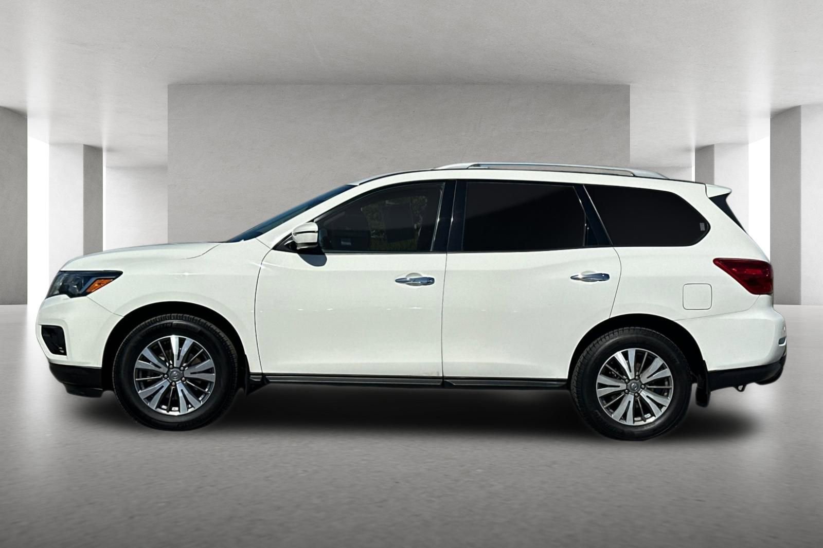 Used 2020 Nissan Pathfinder S FWD image 7