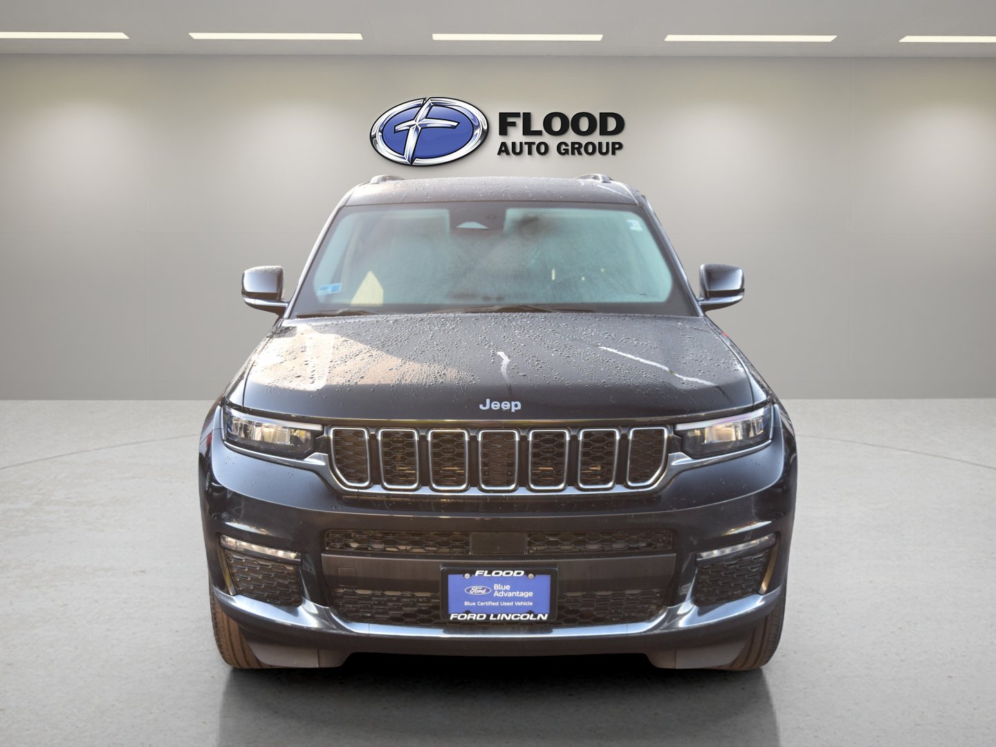 Used 2023 Jeep Grand Cherokee L Limited AWD/4WD image 2