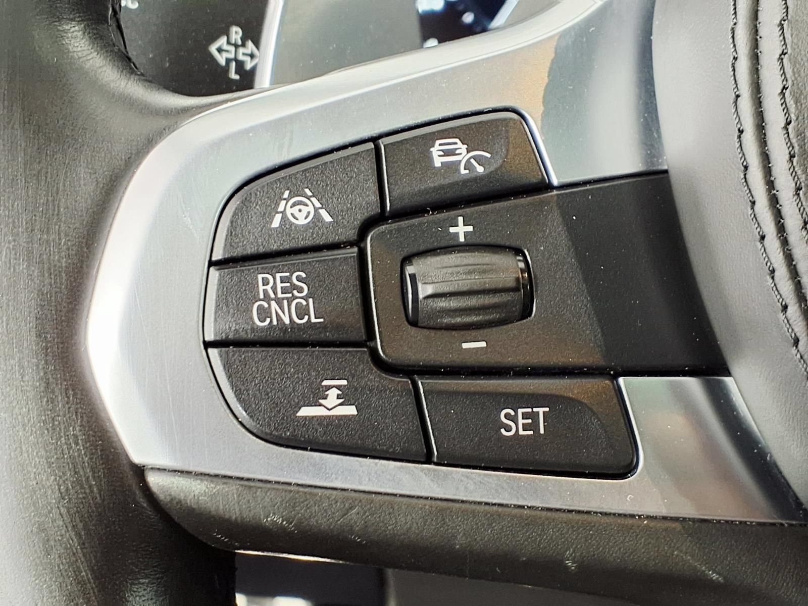 Used 2018 BMW M550i xDrive AWD/4WD image 17