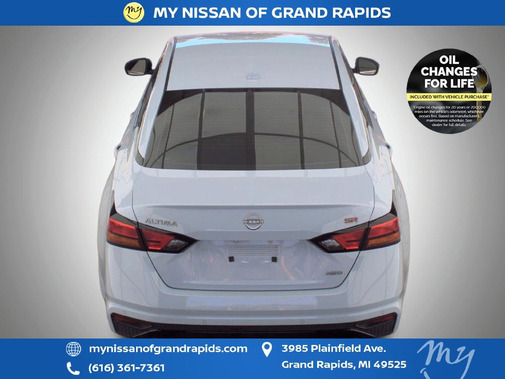 Used 2025 Nissan Altima 2.5 SR AWD/4WD image 4