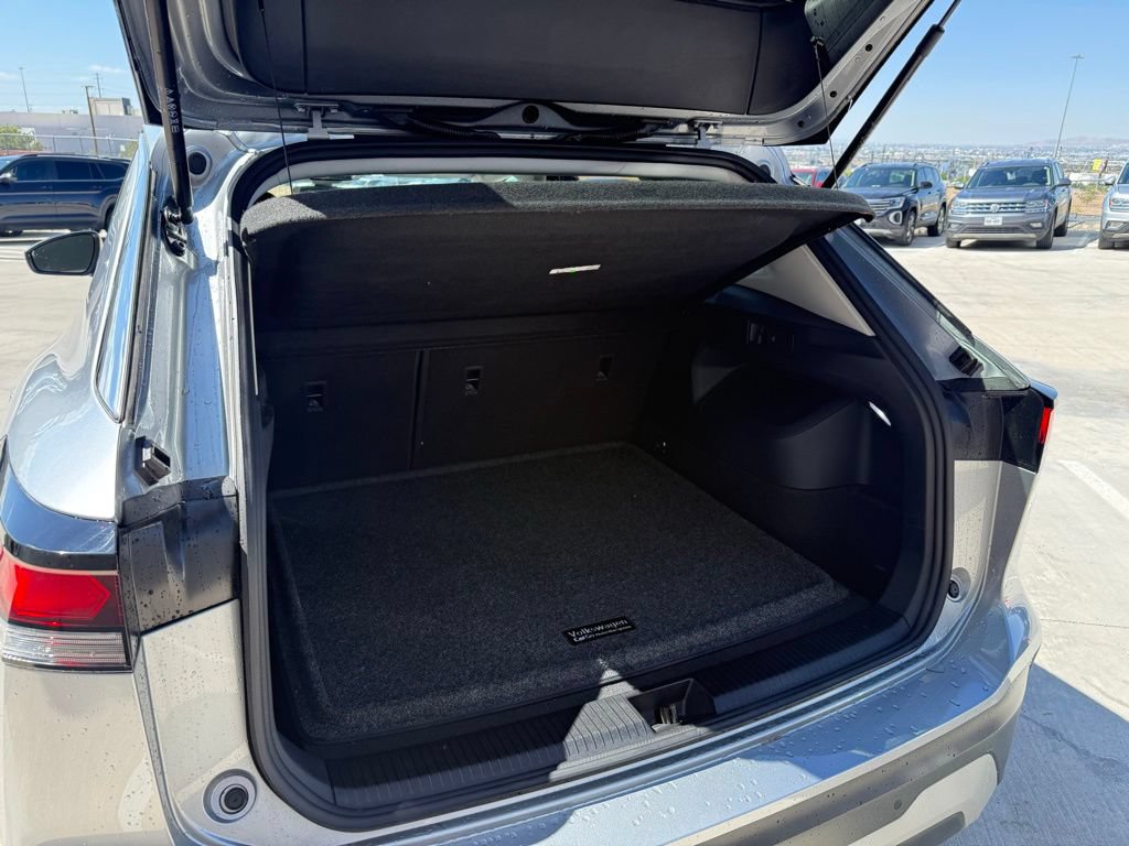 Certified 2025 Volkswagen Tiguan S FWD image 22