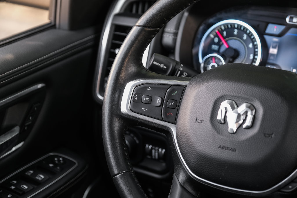 Used 2023 RAM 1500 Laramie AWD/4WD image 26