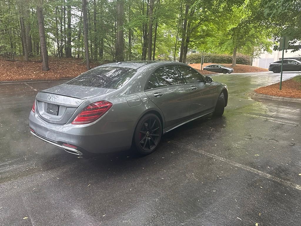 Used 2020 Mercedes-Benz S 560 Sedan w/ AMG Line Exterior image 6