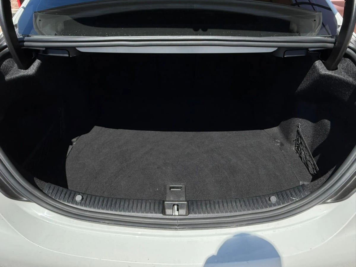 Used 2018 Mercedes-Benz C 300 Sedan w/ Premium Package image 14