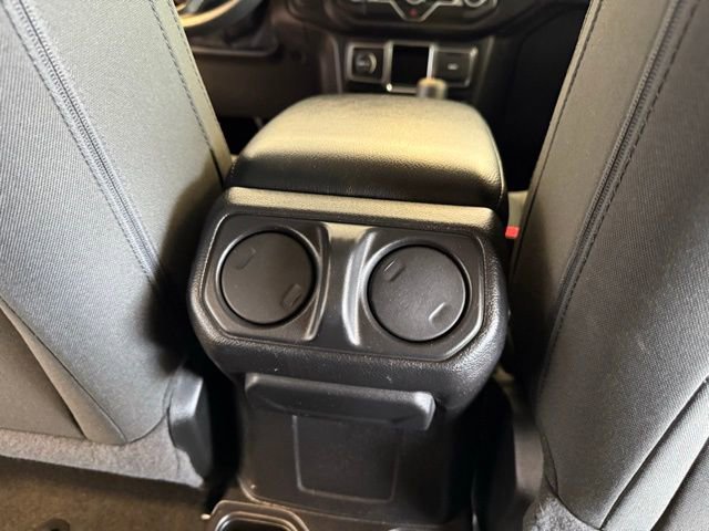 Used 2021 Jeep Wrangler Unlimited Sport image 32
