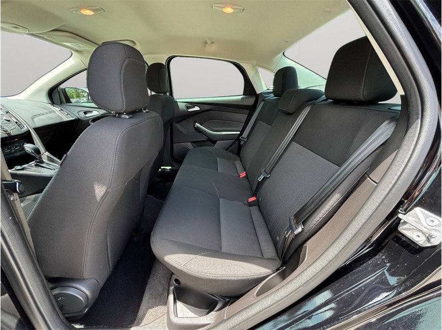 Used 2018 Ford Focus SE FWD image 27