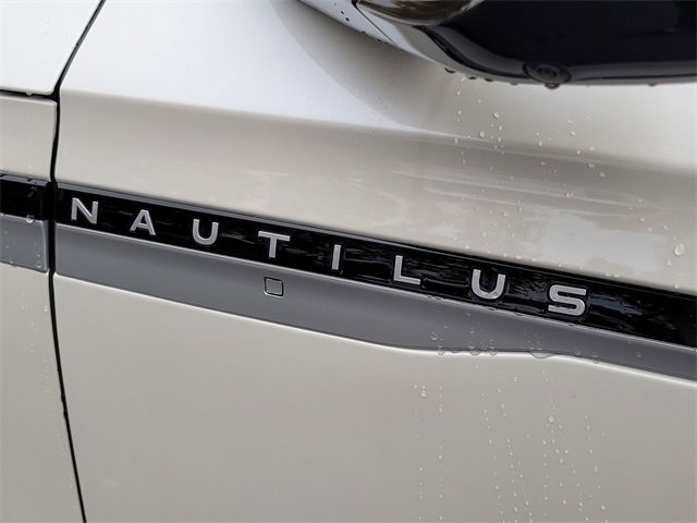 New 2026 Lincoln Nautilus Premier image 24