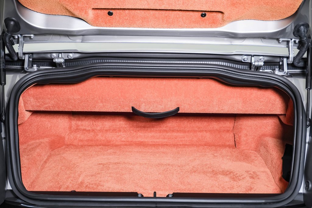 New 2025 Aston Martin DB12 Convertible image 33