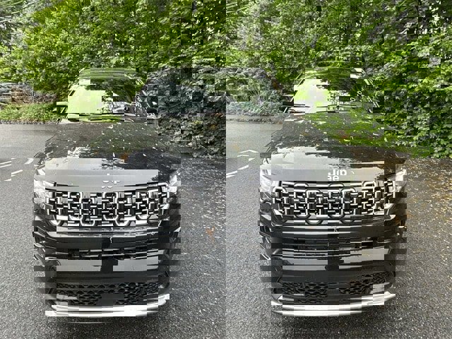 New 2025 Jeep Compass Limited w/ Sun & Sound Group image 3
