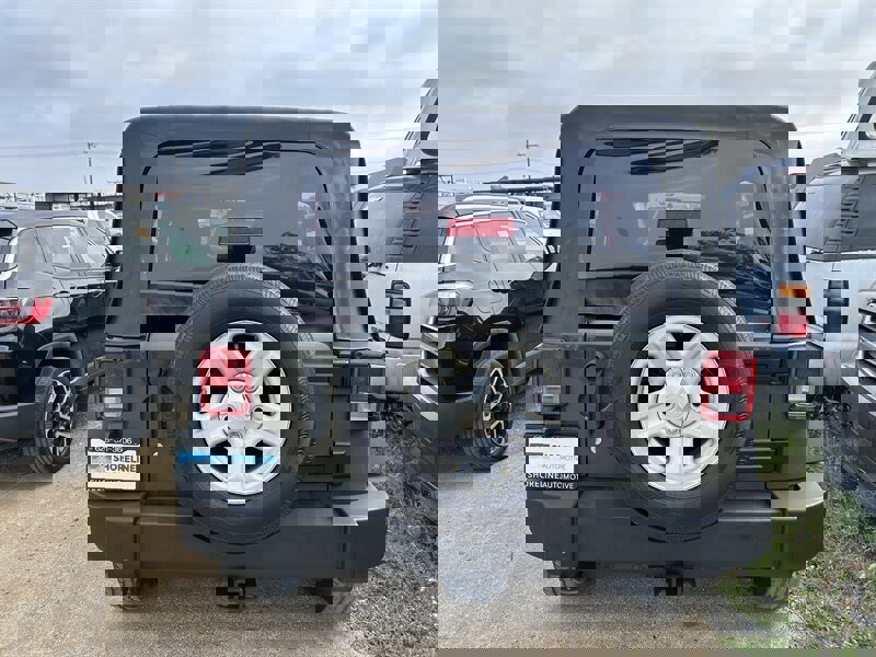 Used 2015 Jeep Wrangler Unlimited Sport w/ Trailer Tow Group image 30