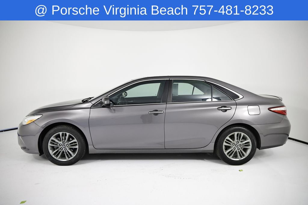 Used 2016 Toyota Camry SE w/ Moonroof Package image 2