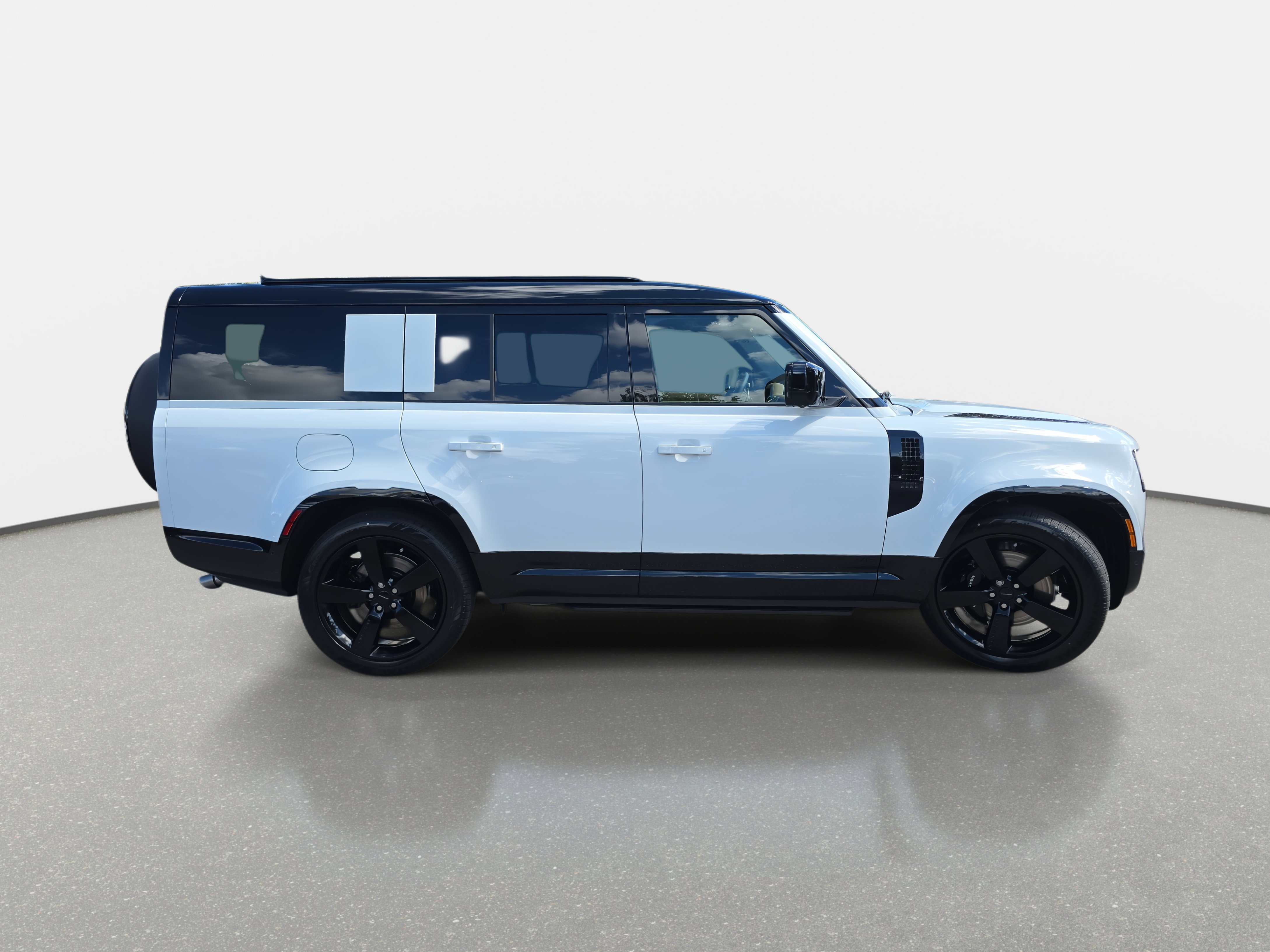 New 2026 Land Rover Defender 130 V8 image 4