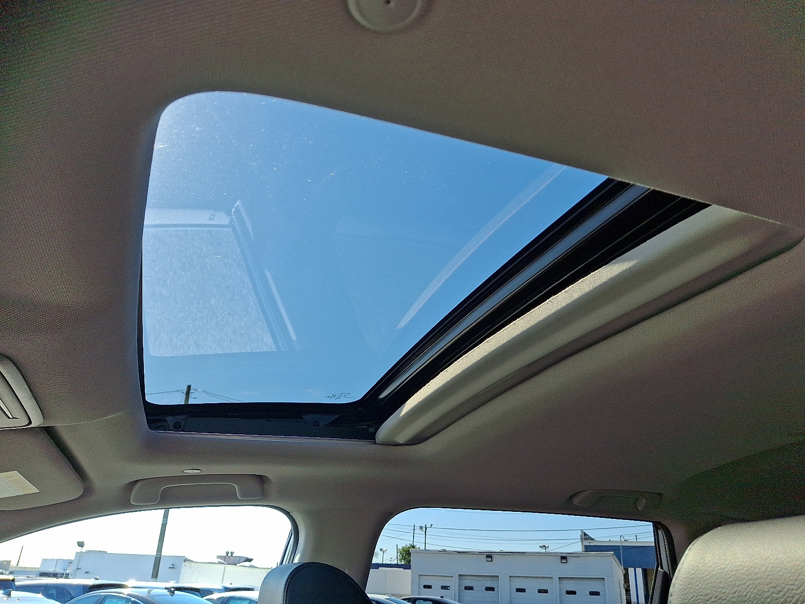 Used 2025 Honda CR-V EX-L image 17