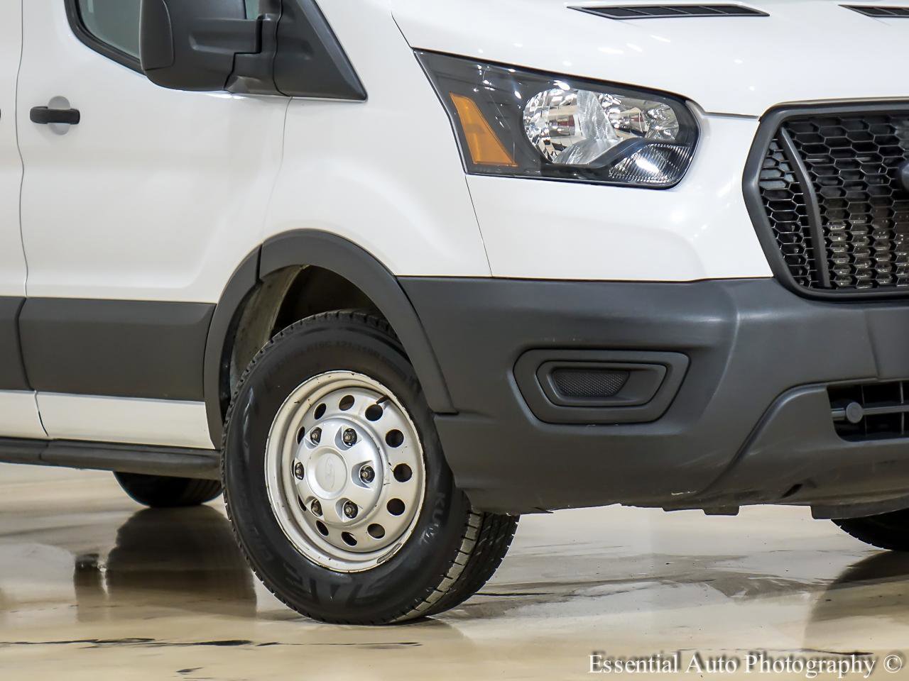 Used 2023 Ford Transit 350 Medium Roof AWD image 3