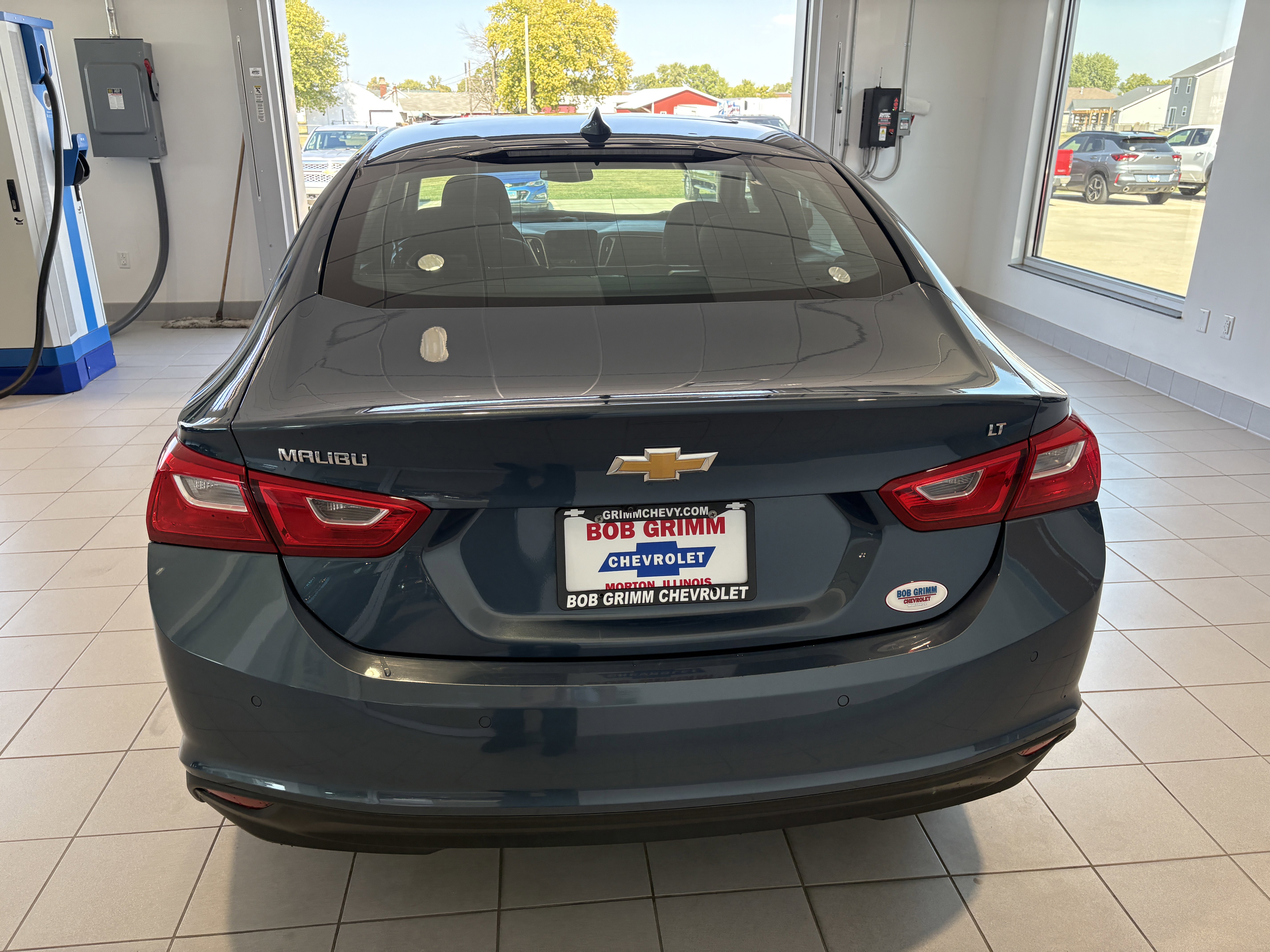 Used 2024 Chevrolet Malibu LT image 4