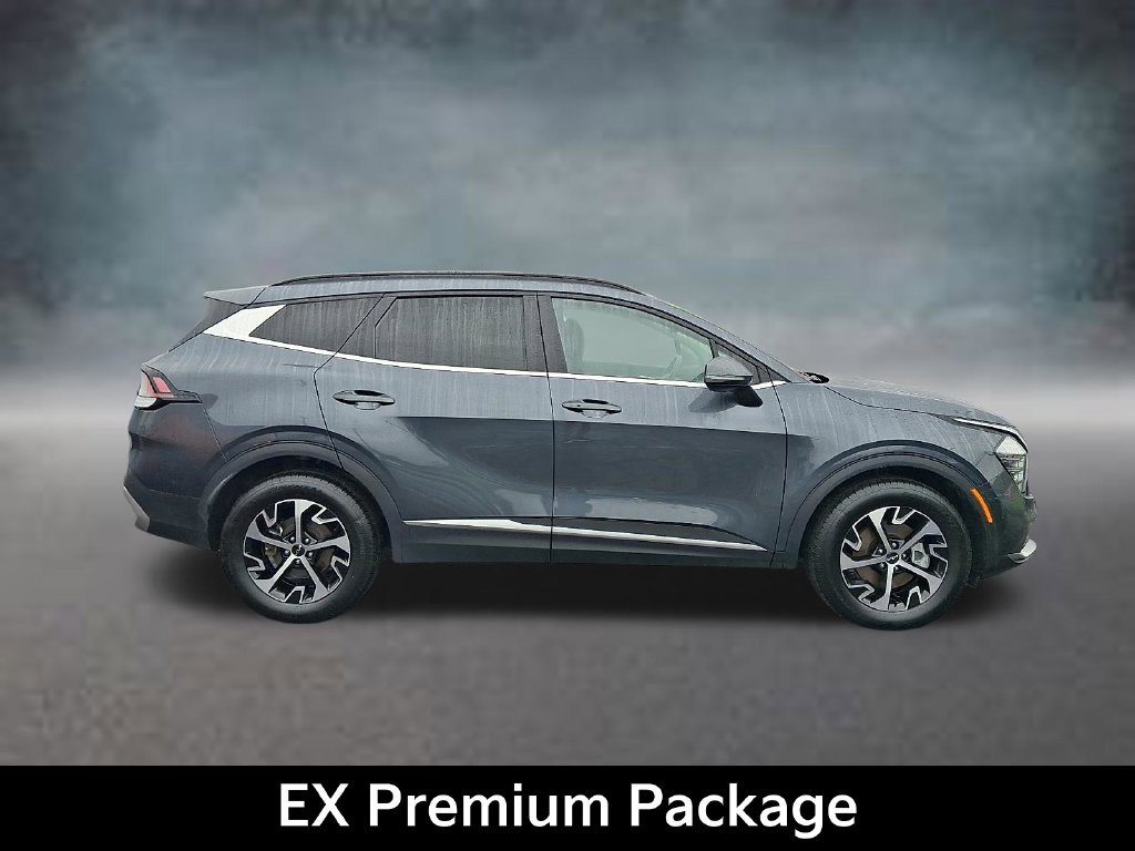 Certified 2024 Kia Sportage EX w/ EX Premium Package AWD/4WD image 5