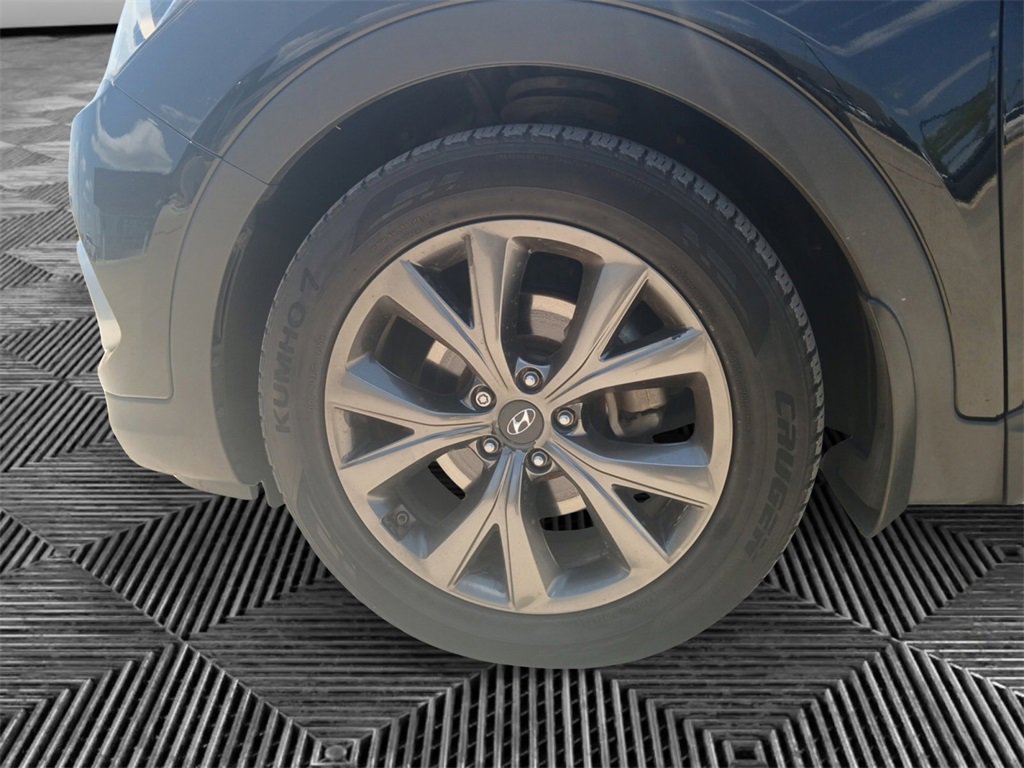 Used 2018 Hyundai Santa Fe Sport image 14