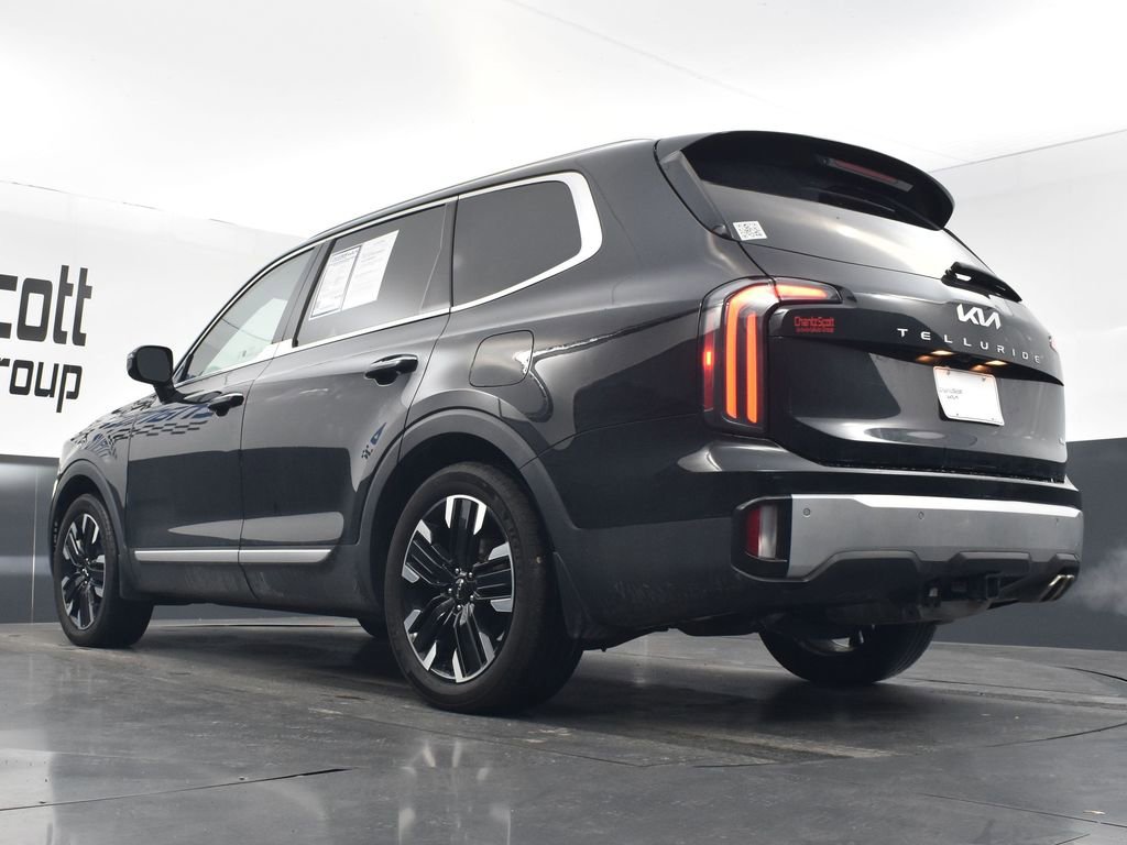 Used 2024 Kia Telluride SX Prestige w/ Towing Package image 28