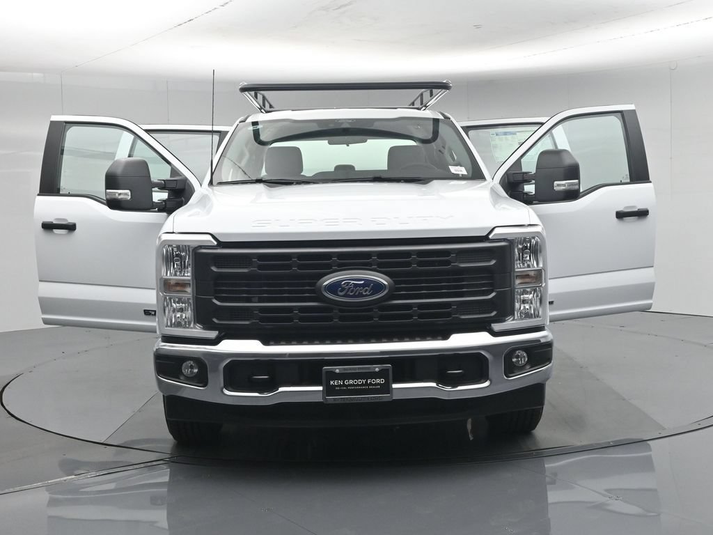 New 2026 Ford F350 XL w/ XL Chrome Package RWD image 36
