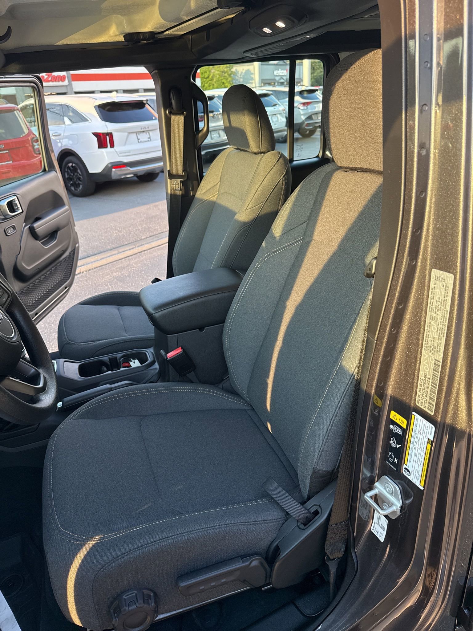 Used 2024 Jeep Wrangler Sport image 33