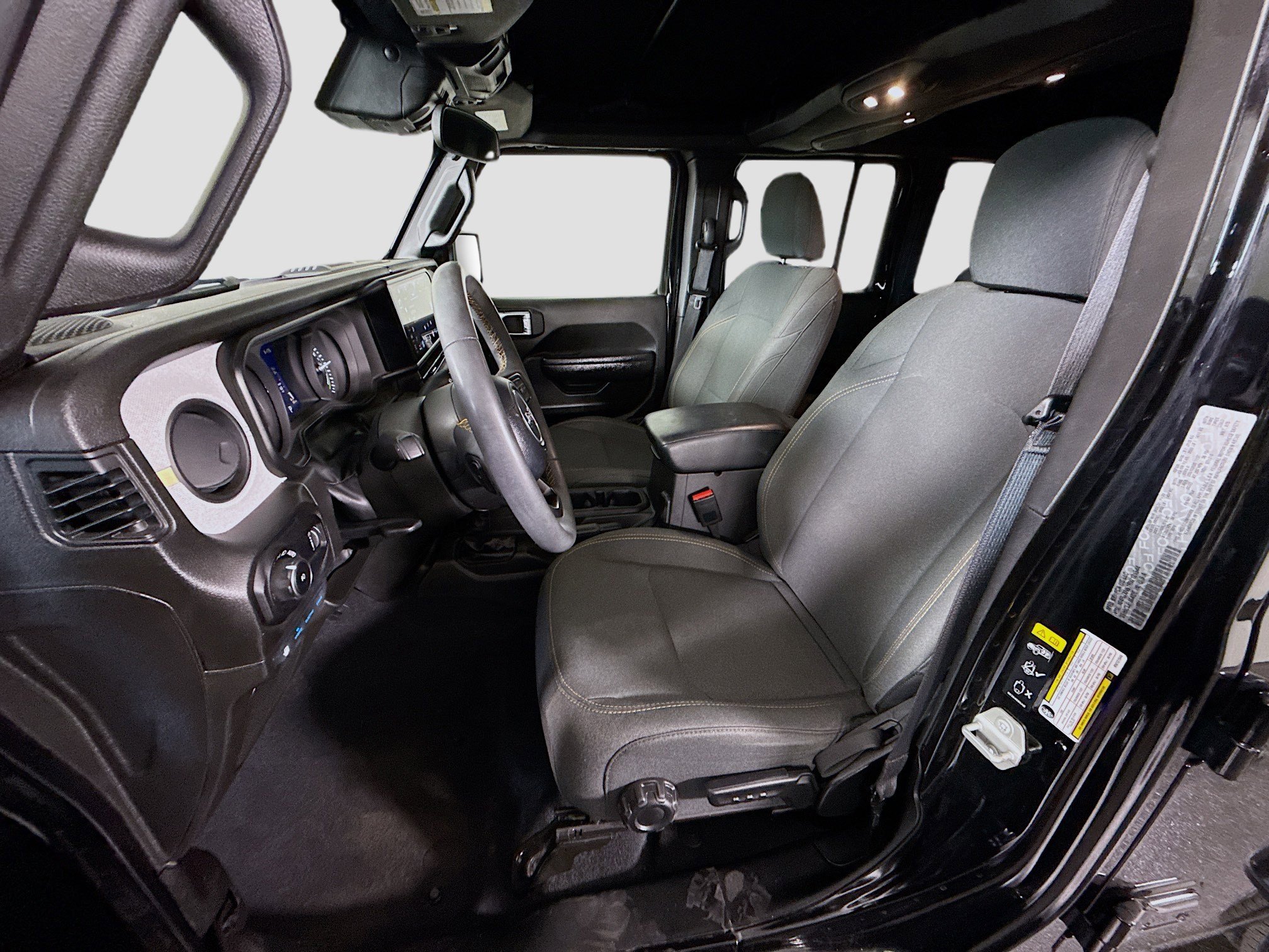 Used 2024 Jeep Wrangler Unlimited AWD/4WD image 22