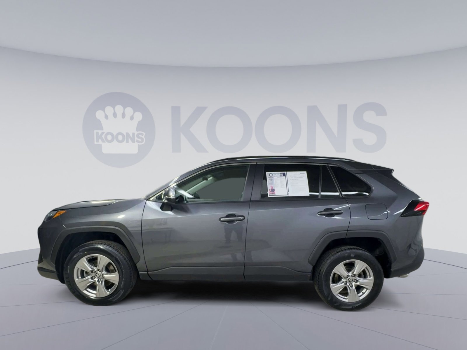 Used 2023 Toyota RAV4 XLE FWD image 7