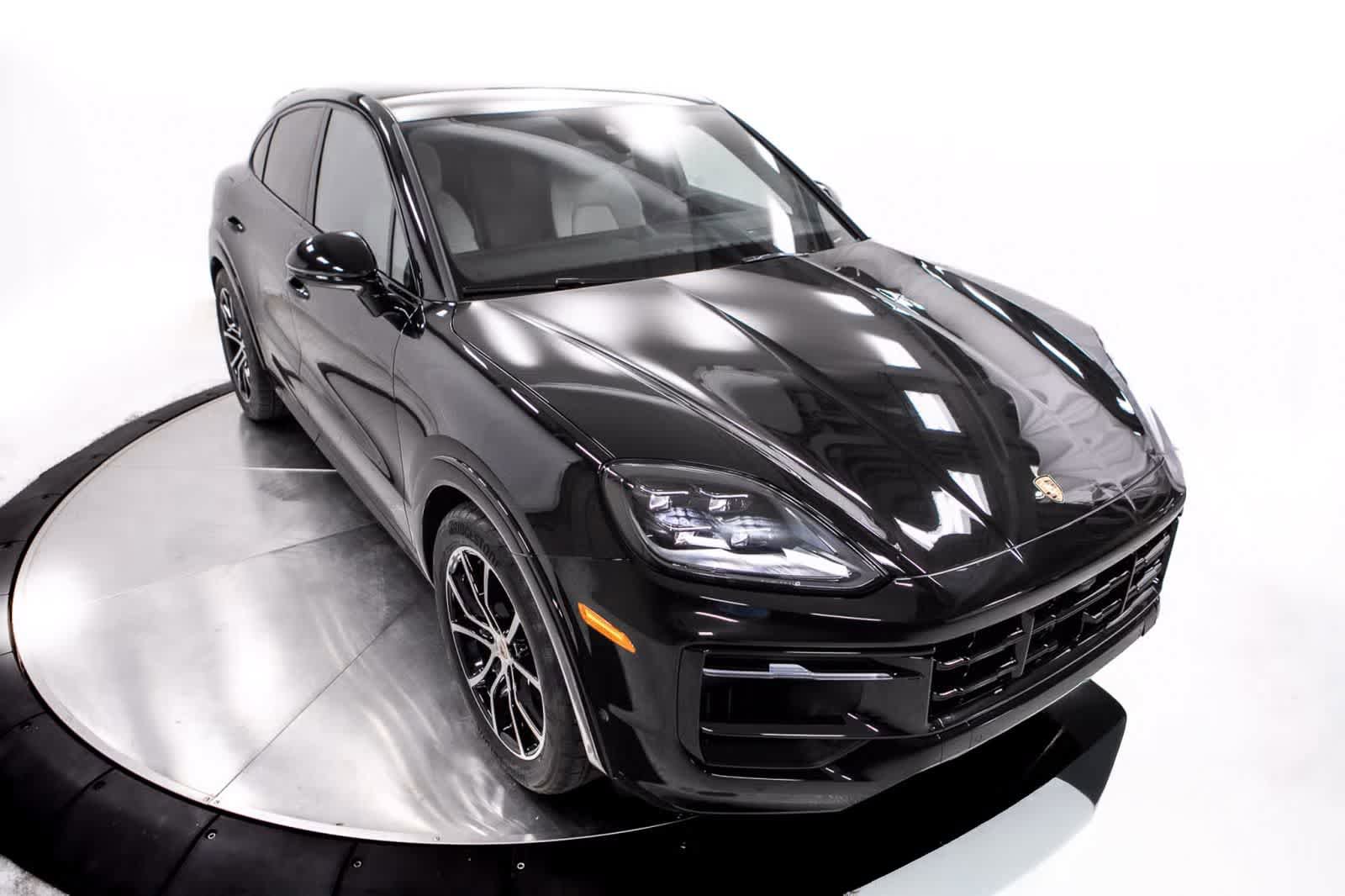 Certified 2026 Porsche Cayenne Coupe AWD/4WD image 22
