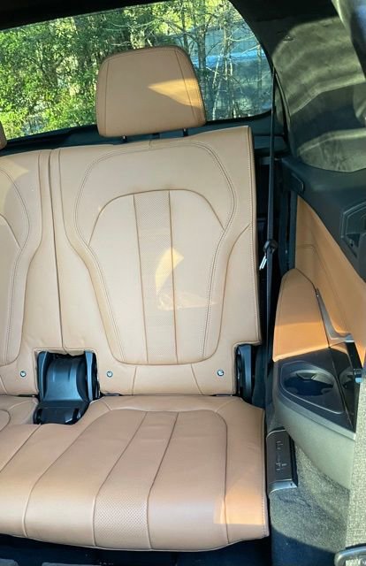 Used 2022 BMW X7 xDrive40i w/ M Sport Package image 15