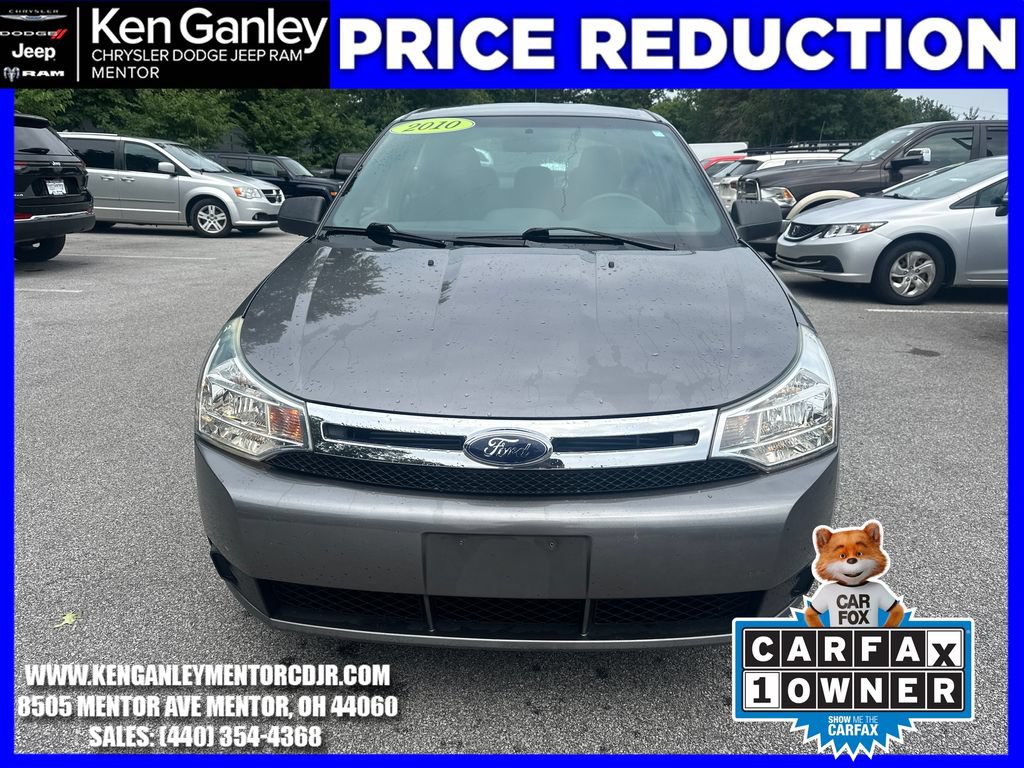 Used 2010 Ford Focus SE FWD image 2