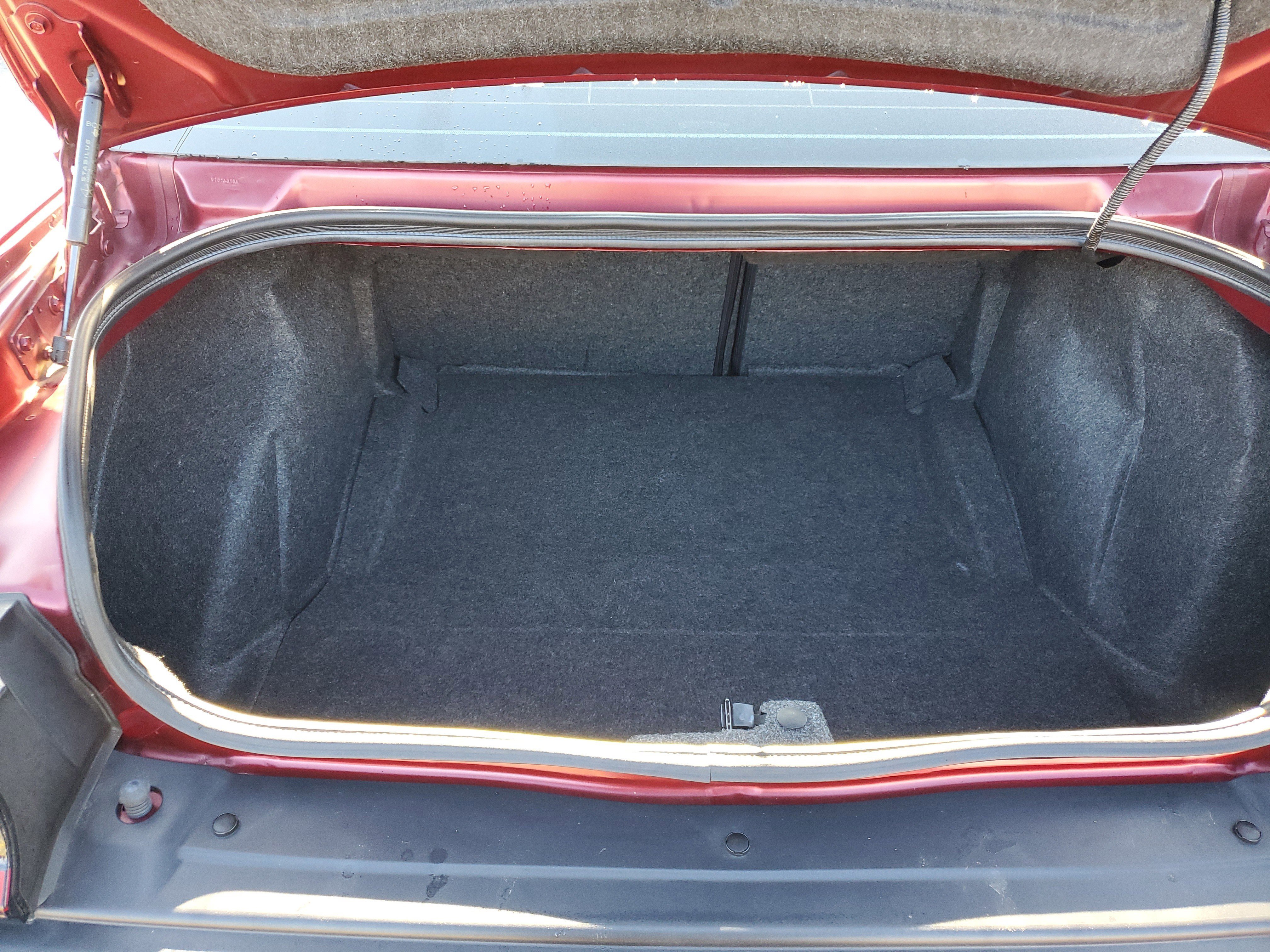 Used 2020 Dodge Challenger SXT image 9