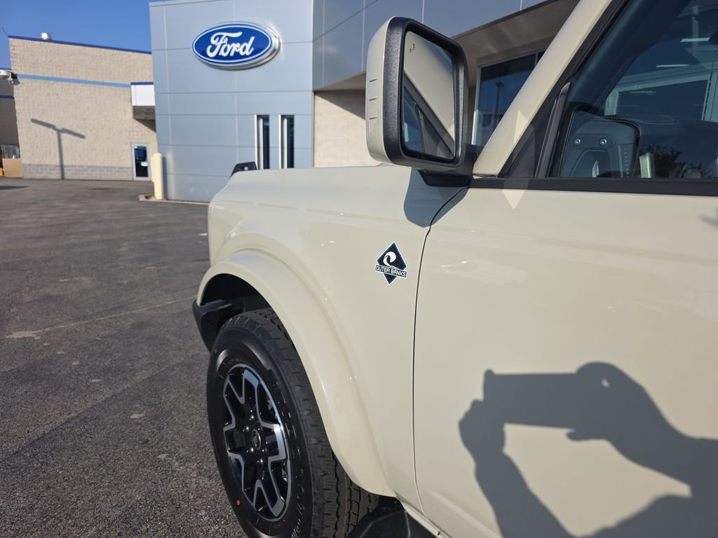 New 2026 Ford Bronco Outer Banks AWD/4WD image 14