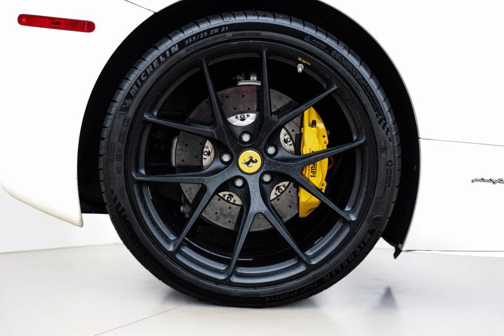 Used 2014 Ferrari 458 Spider RWD image 59