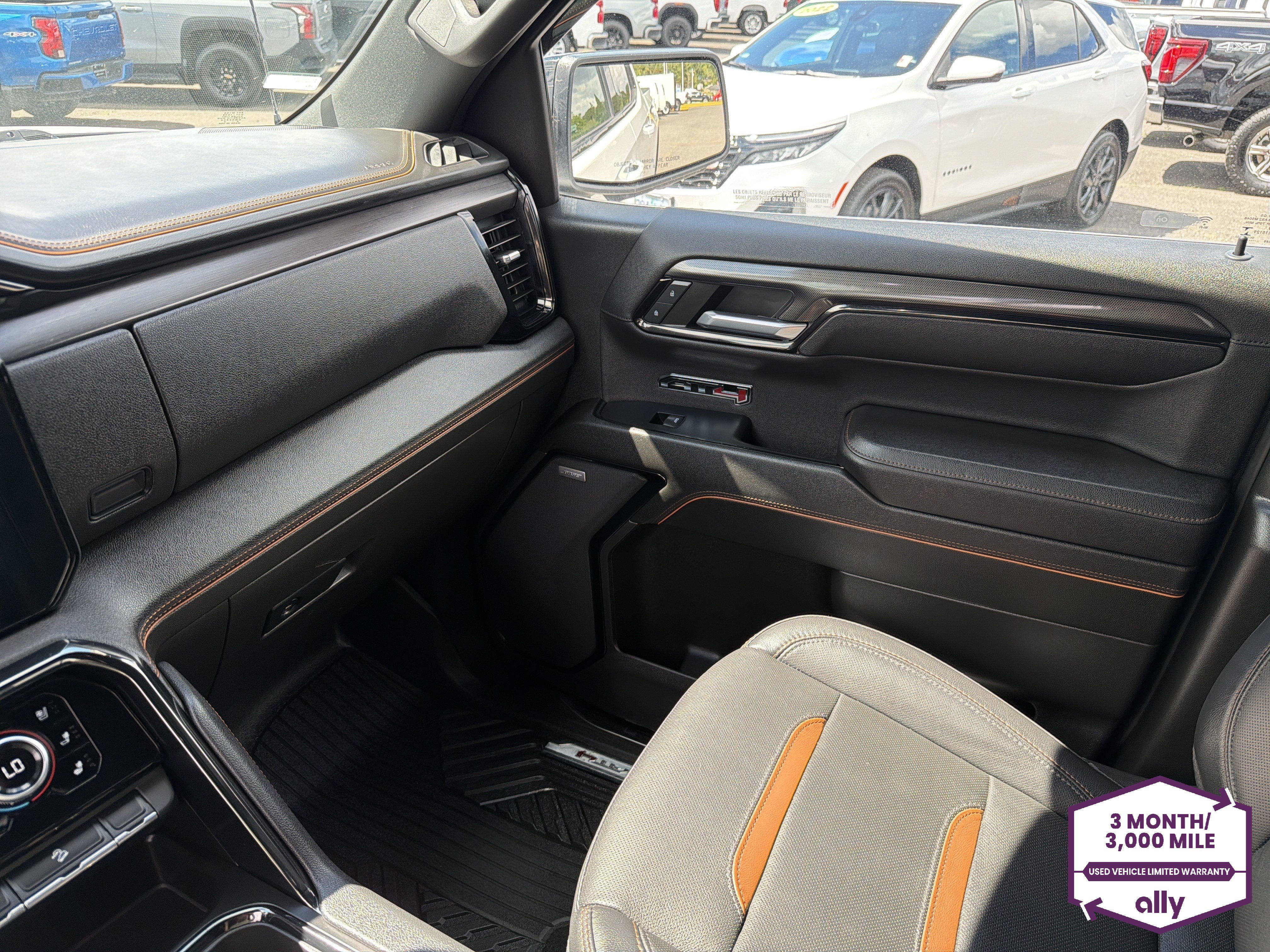 Used 2023 GMC Sierra 1500 AT4 w/ Technology Package AWD/4WD image 24