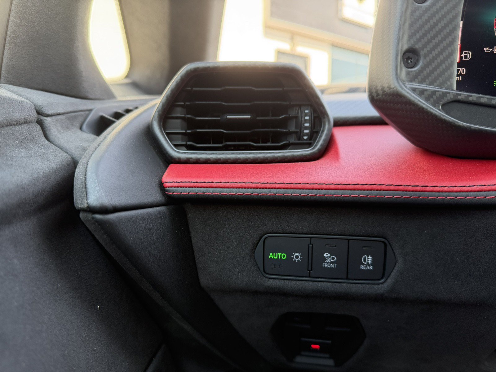 Used 2026 Lamborghini Temerario AWD/4WD image 14