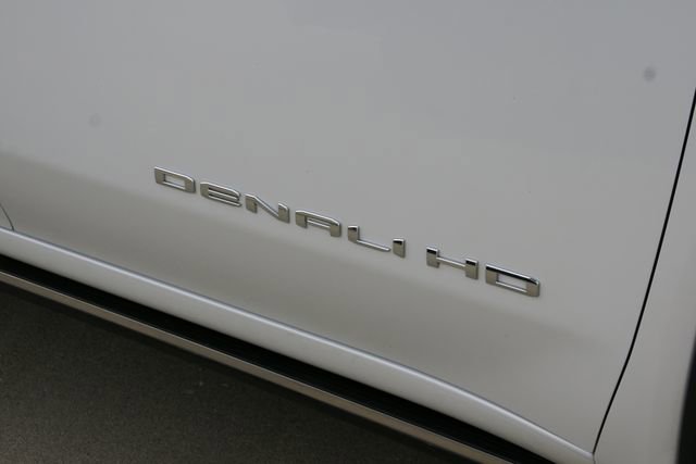 Used 2021 GMC Sierra 2500 Denali w/ Denali Ultimate Package AWD/4WD image 11