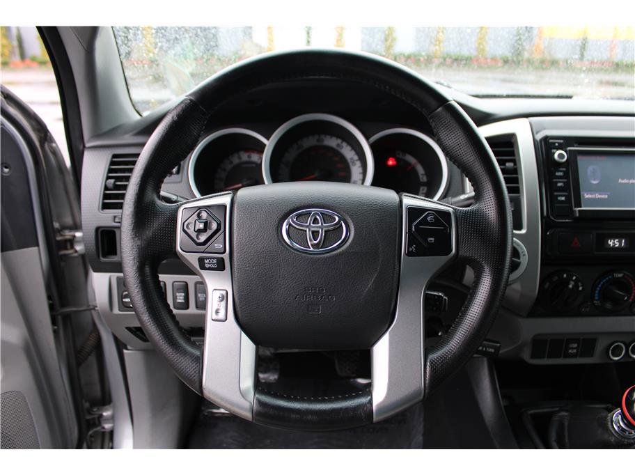 Used 2014 Toyota Tacoma 4x4 Double Cab image 16