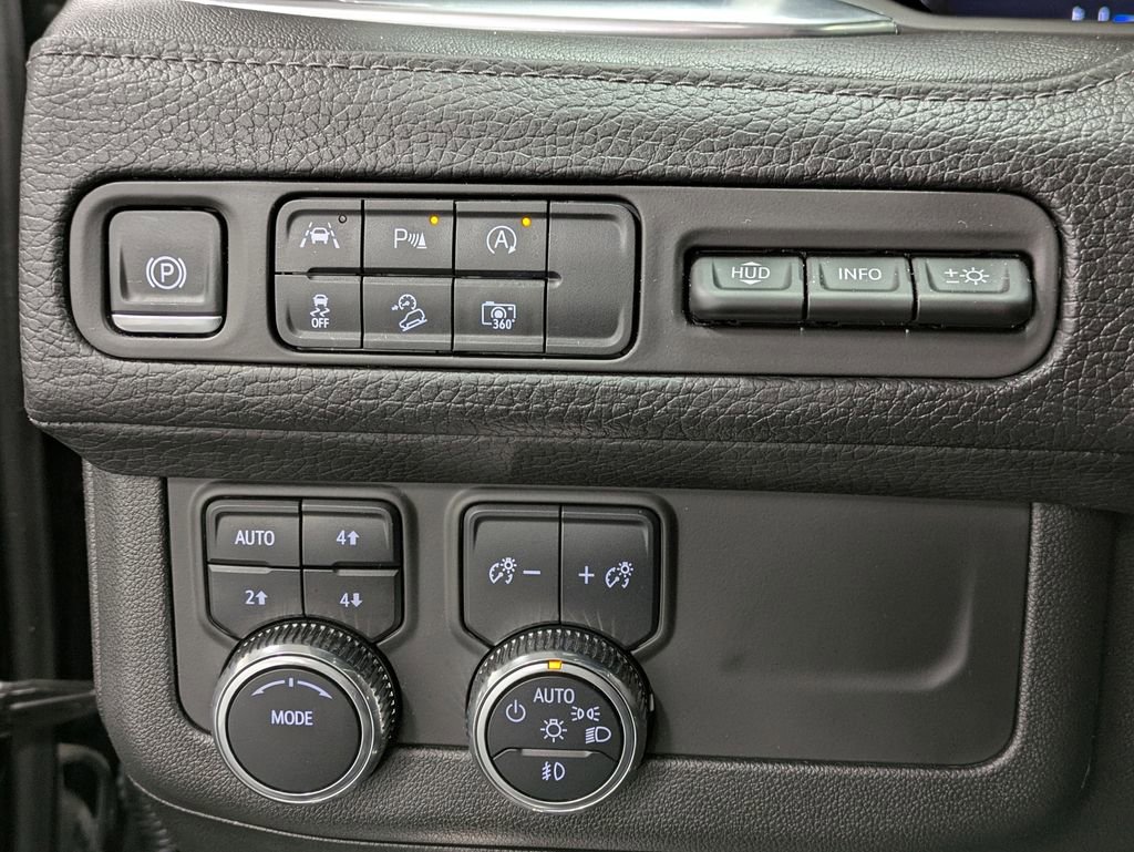 Used 2024 GMC Yukon Denali image 20